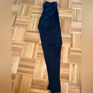 Onzie Black Leggings